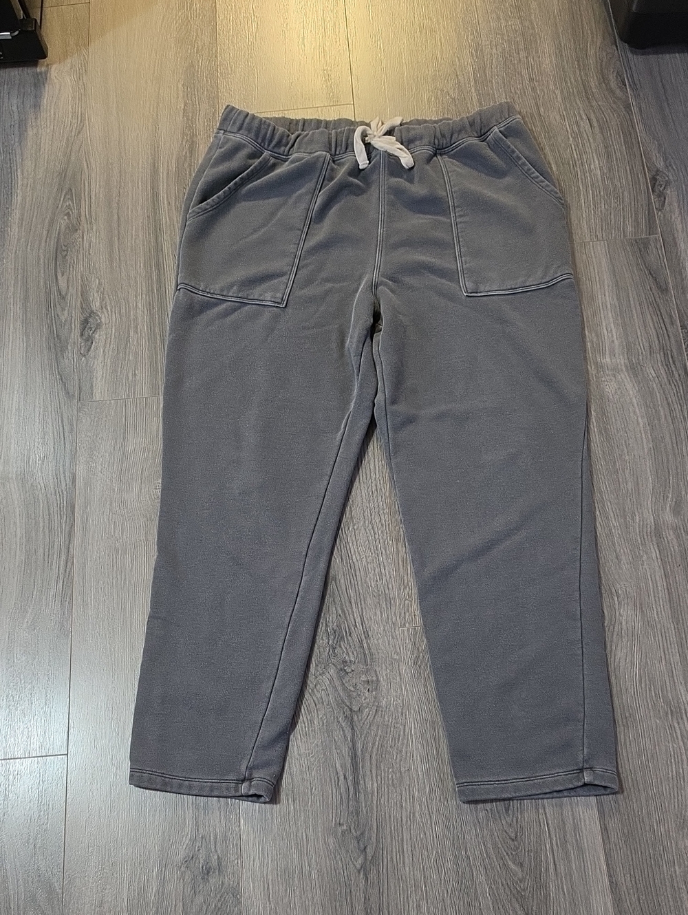 Universal Thread Men's Gray Drawstring Joggers